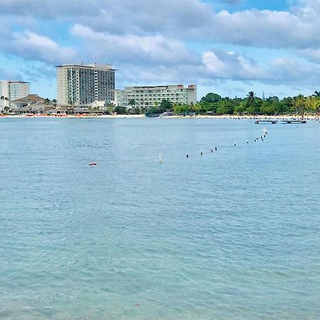 Beach Penthouse A25 Sandcastles Ocho Rios Exterior photo